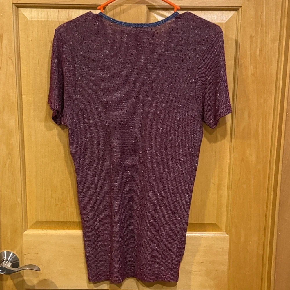 Black Hearts Brigade  Maroon V-Neck Short Sleeve Tee size S - Picture 7 of 12